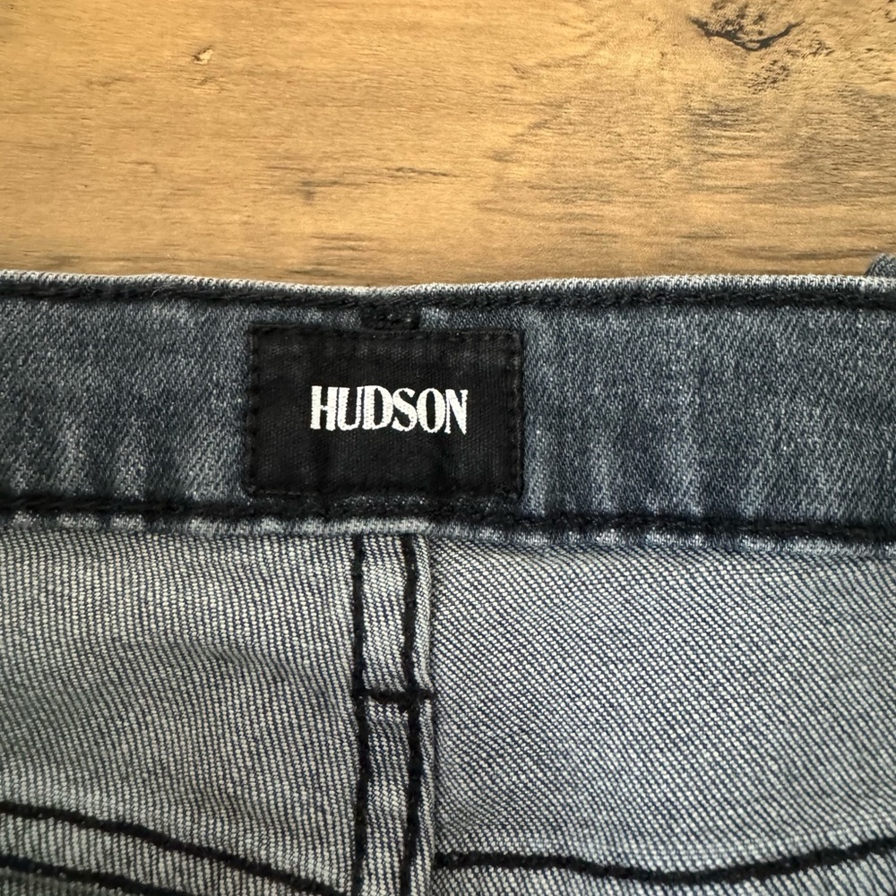 Hudson Jeans Straight Leg in High Waisted Size 24 - Picture 5 of 7